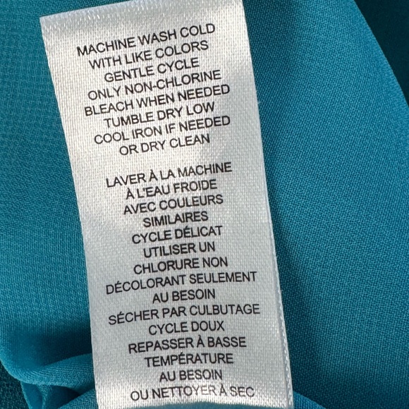 Tahari Turquoise Flutter Sleeve Blouse with Pleated Details 2x - Picture 11 of 11